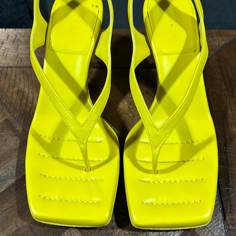 Gia Borghini size 38 yellow heel wore once